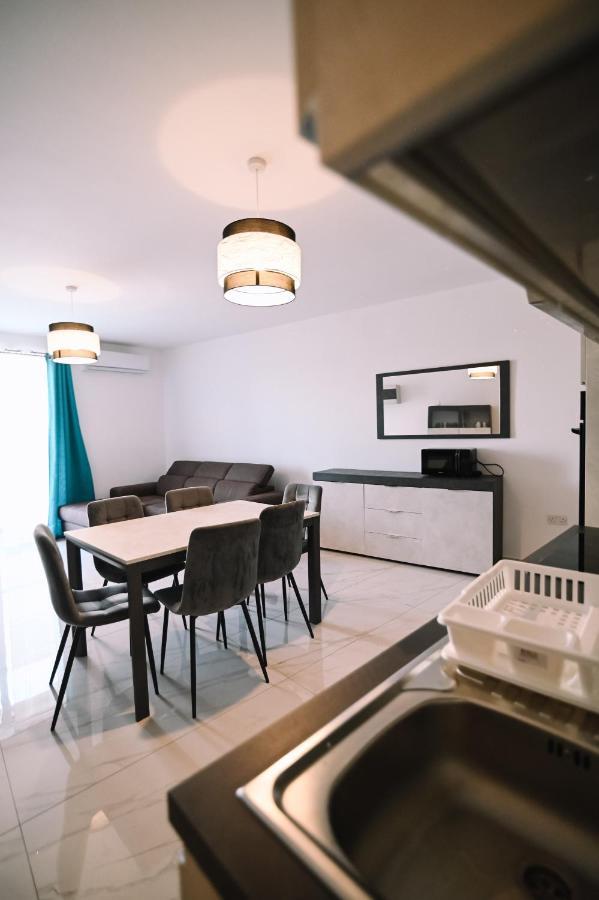 Spacious 3 Bedroom In Sliema! 외부 사진